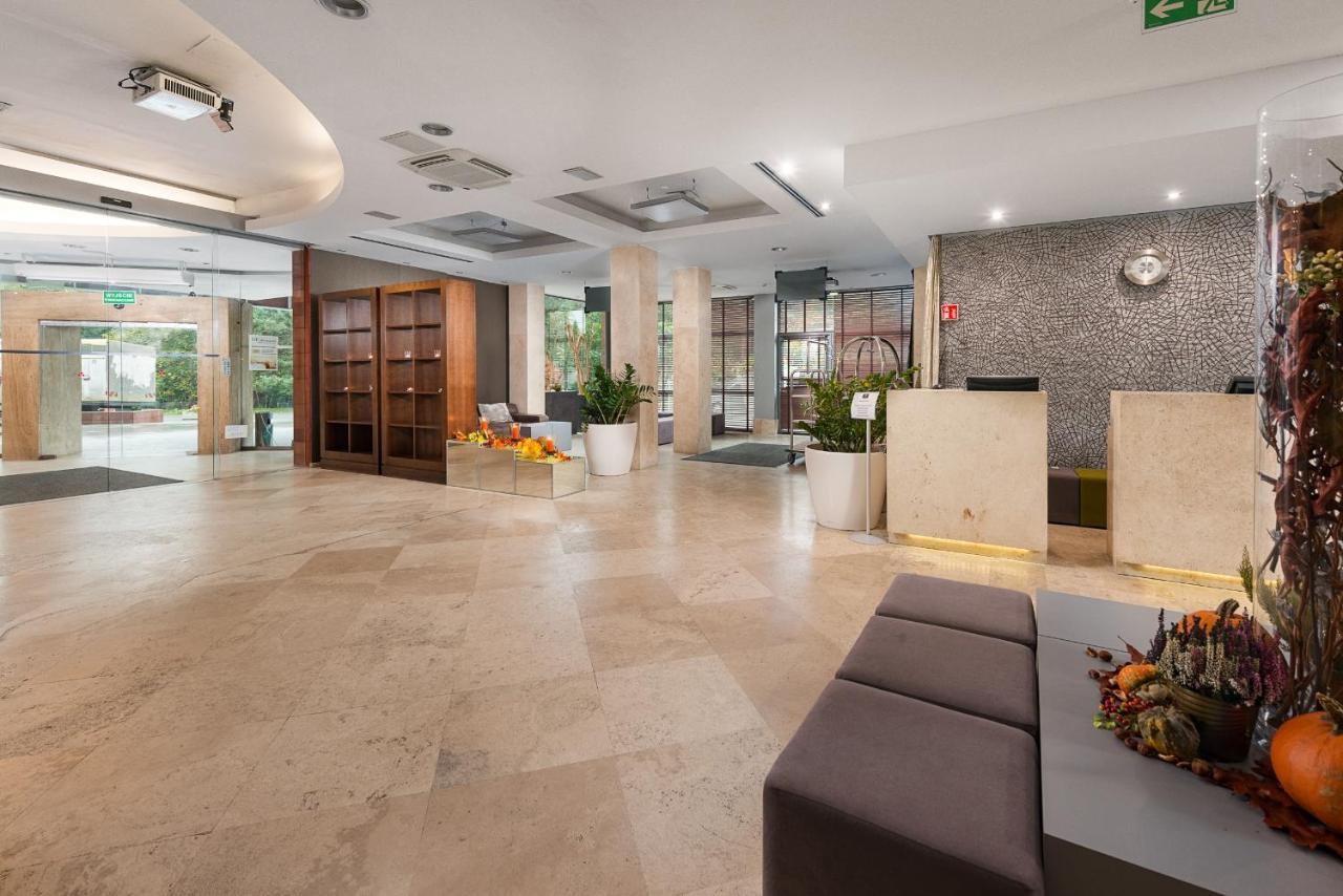 Maloves Resort & Spa Władysławowo エクステリア 写真